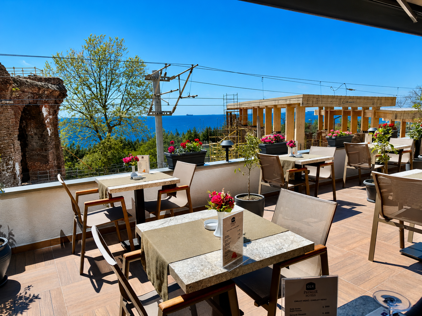 GLK sea mansion garden rest.9.png