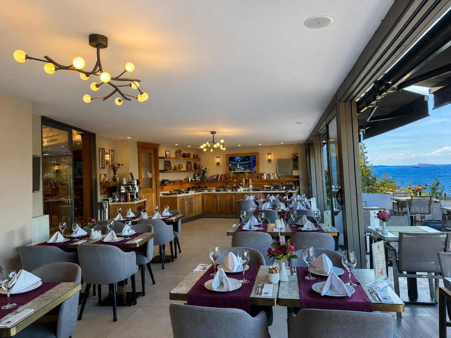 GLK sea mansion suites garden restaurant4.png