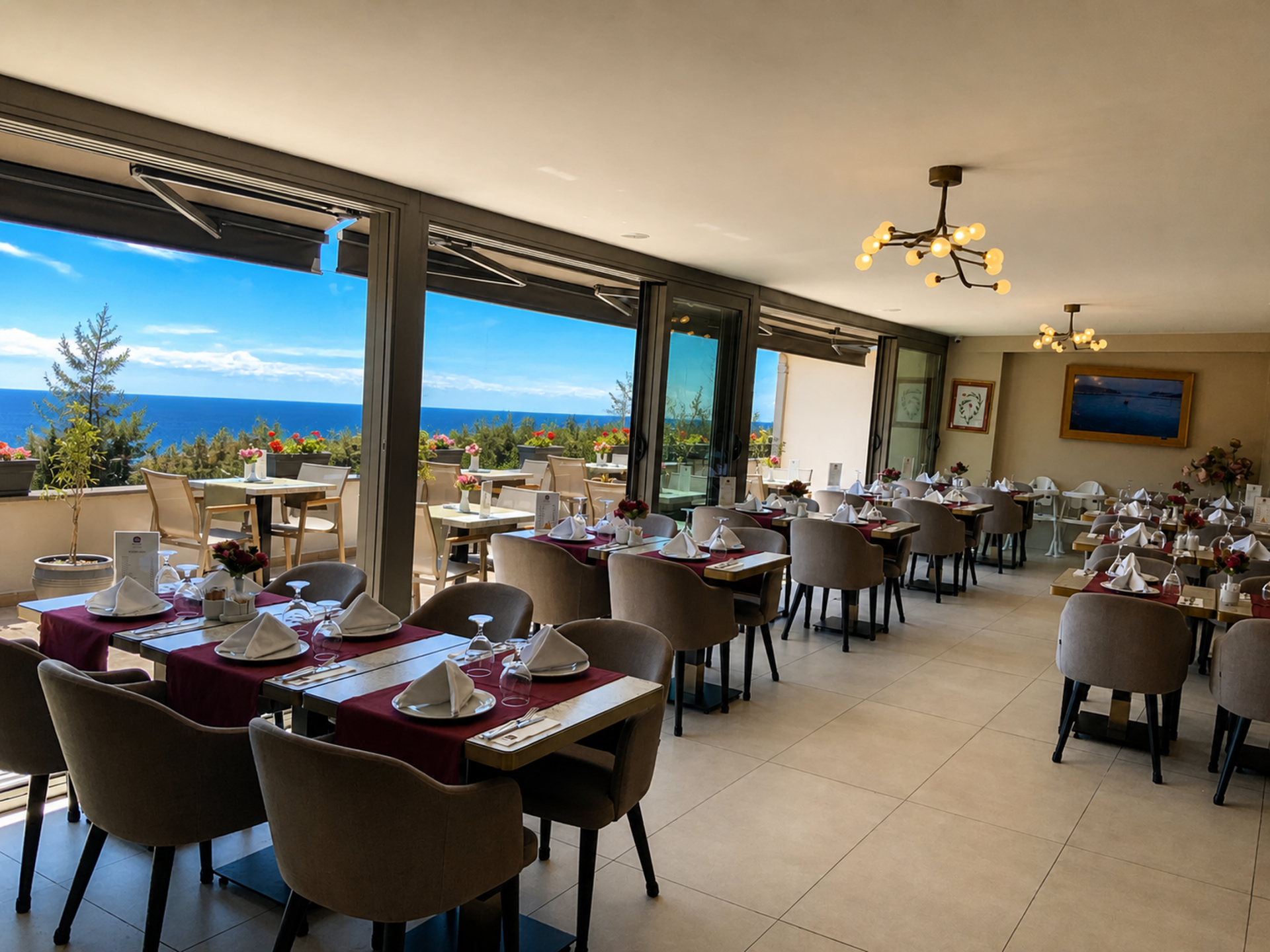 GLK_sea_view_restaurant_upscaled_150.png